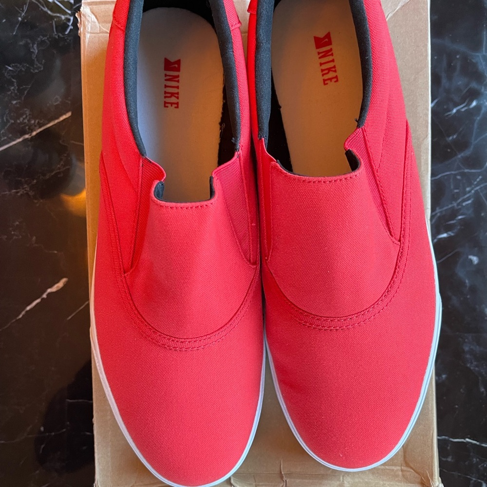 Nike Vrona Shoes